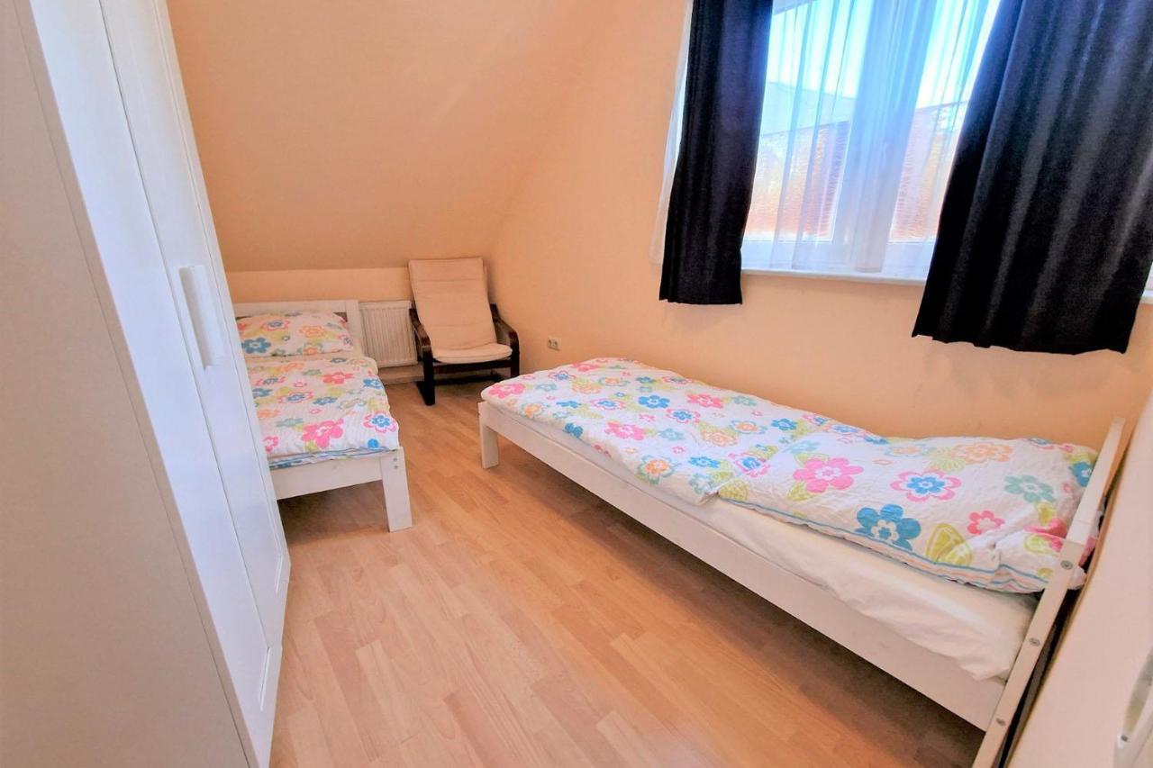 Cozy Apartments In Muelheim Colonia Esterno foto