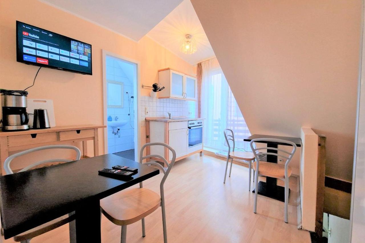 Cozy Apartments In Muelheim Colonia Esterno foto